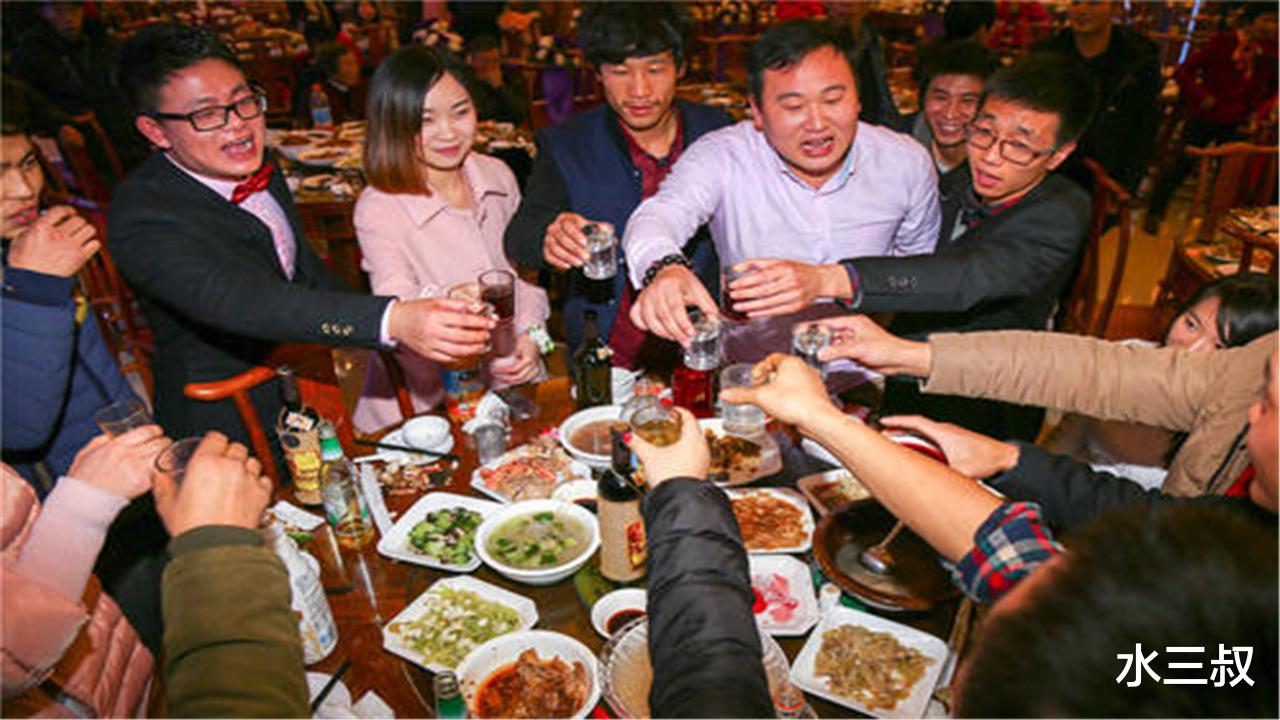 「」领导请你吃饭时，要记住“3不要”，否则离“领便当”不远了！