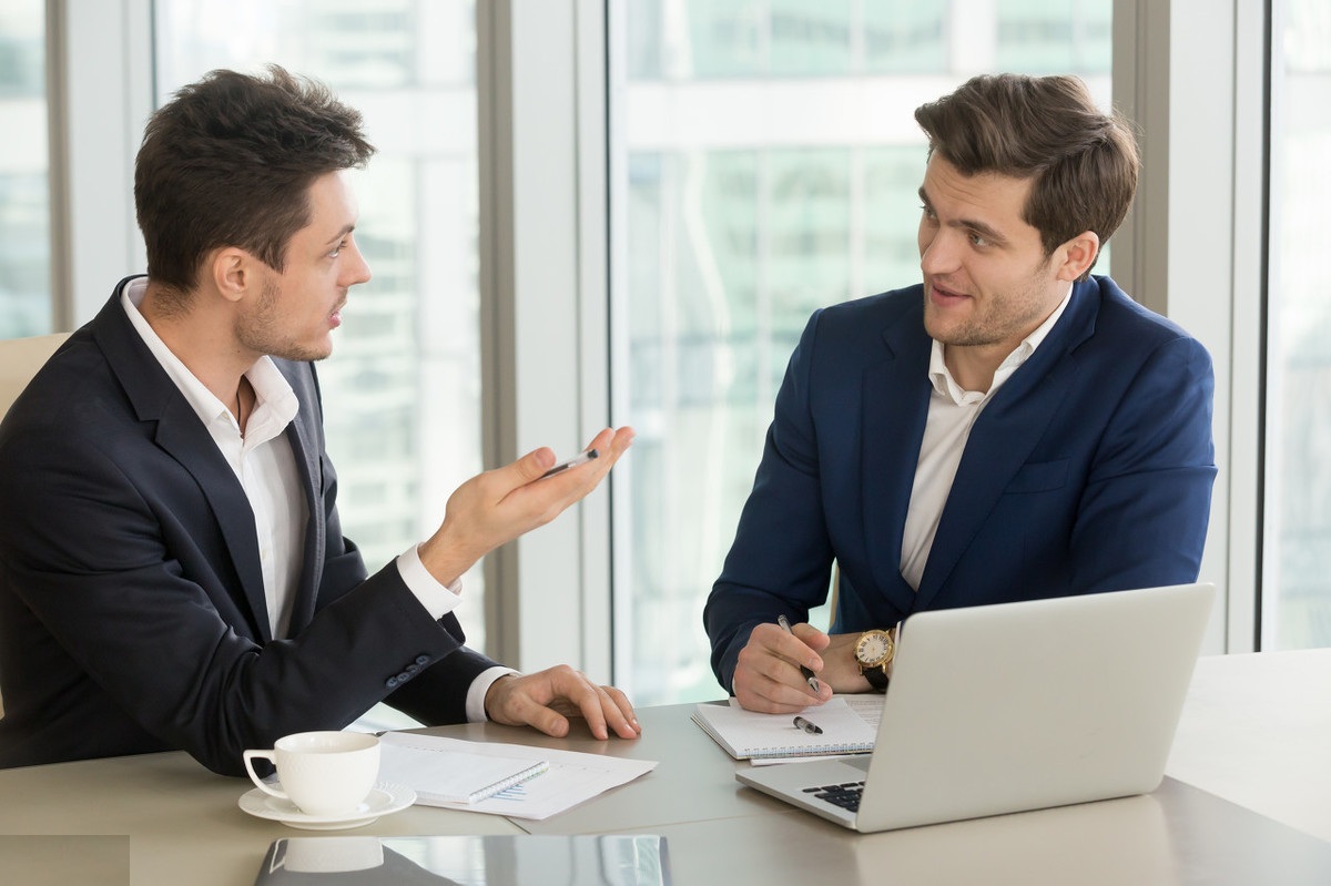 「」30几岁的人了，职场这三种事情你还向领导汇报吗？谁汇报谁倒霉