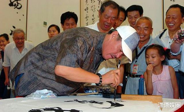 「书法」赵本山和陈佩斯书法对比，差距非常明显，根本不在一个层次上