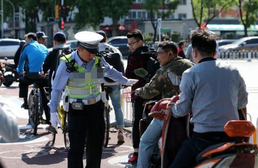 电动车|8月1日起，电动车又将迎来新规定，不知道很容易被罚