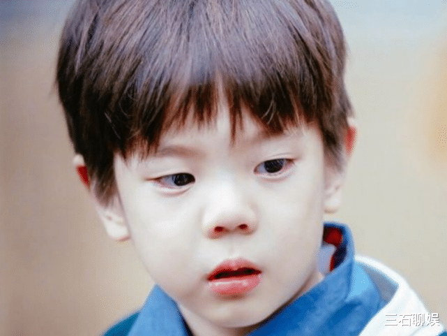 有種“基因”叫杜宇麒，小時候親爹都嫌醜，如今濃眉大眼成男神！-圖4