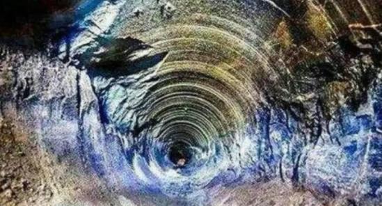 ##到现在才明白，为何苏联当年挖穿地球到12262米突然停止了