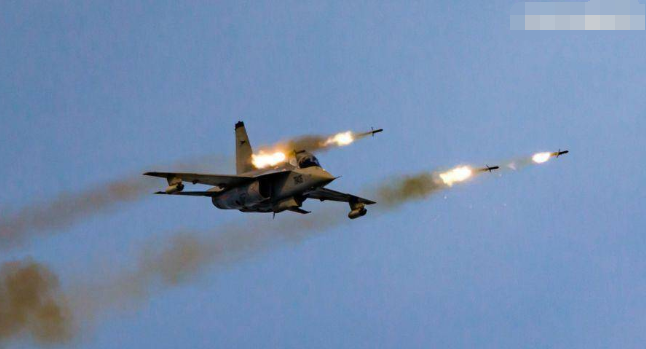 『日本』24架俄罗斯最新战斗机满载武器飞往我国，要干什么？日本很恐慌