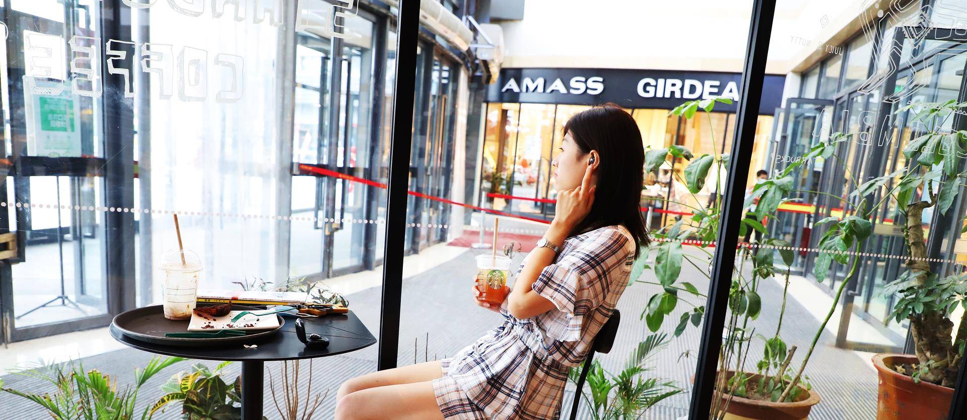 三星|来得有点晚，但真的香：三星Buds Live深度体验