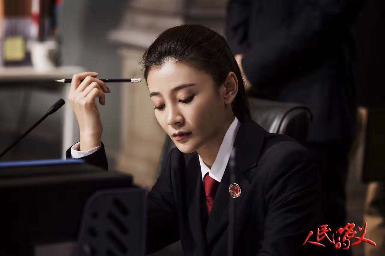 凭《人民的名义》走红,因情史混乱无人娶,如今47岁依旧单身