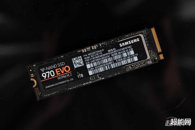 「ssd」千元SSD选购小评比，经典型号老当益壮还是新品才是最香？