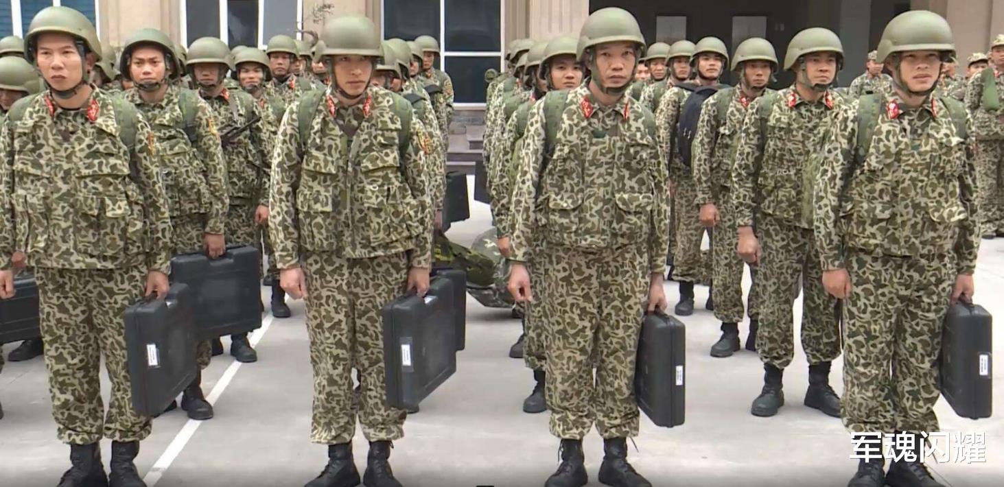 「美军」越南武器已落后60年，为啥还是东南亚一霸？有个“武器”比美军强