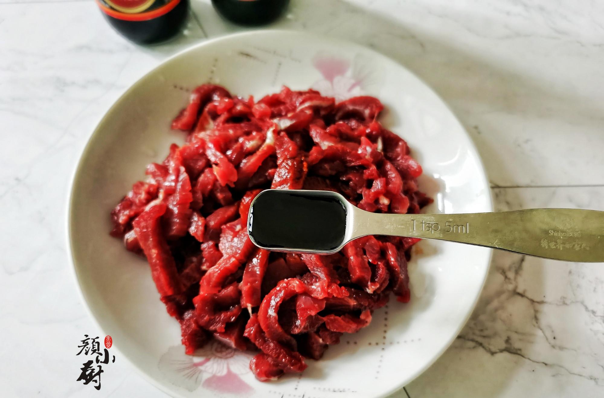 「牛肉」炒牛肉时，万万不可直接下锅就炒，多加这一步，牛肉鲜嫩更好吃