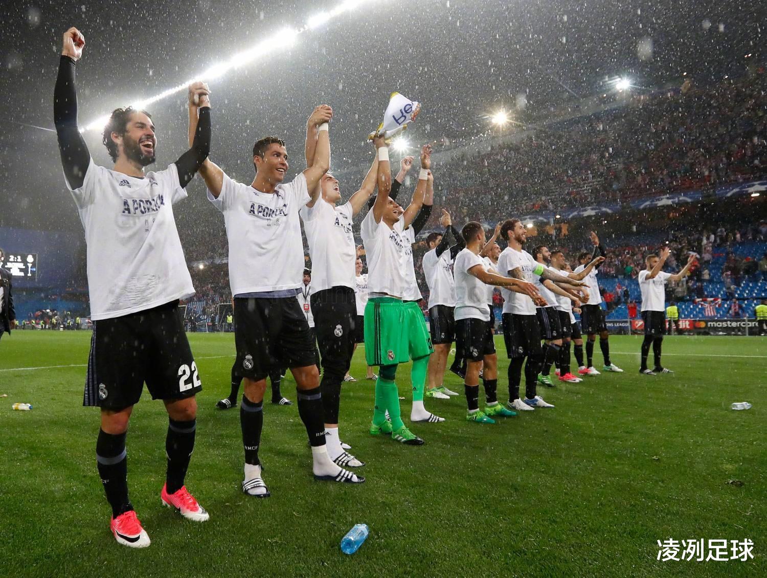 【皇家马德里】终极报价! 皇马用欧洲最火右后卫+年轻前锋换博格巴, 曼联狂喜点头