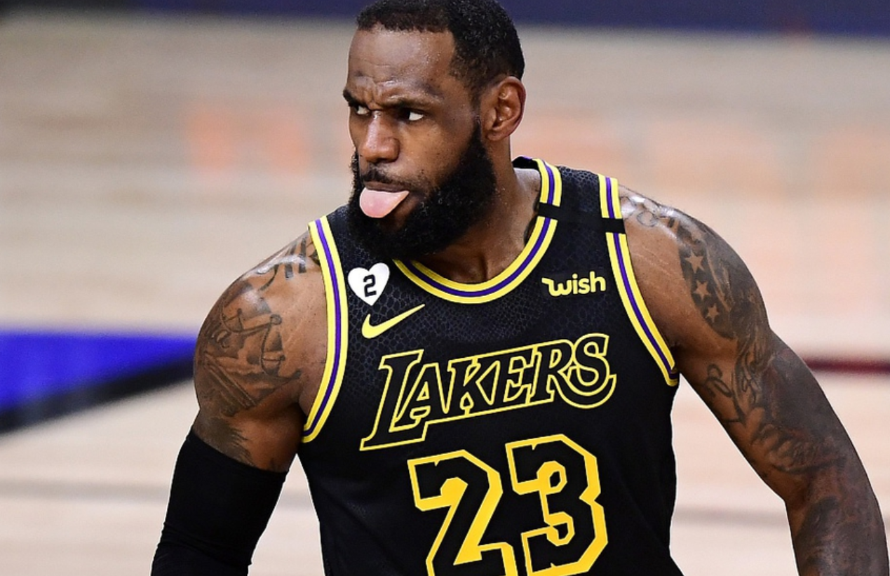 安东尼·戴维斯|太强了!浓眉季后赛比肩乔丹,老詹亲承无法入睡,霍华德宣布重大决定!