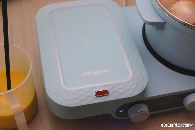 [鸡蛋]我家早餐不用买，少睡20分钟全部搞定，丰盛可口，网友：不太可能