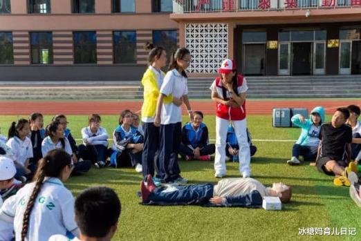 物理|新高考“最差”组合出现，已经很多学生后悔，新高一学生尽量避免