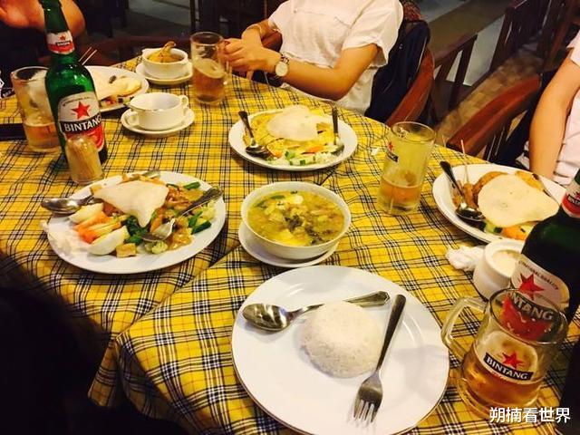 印度人为何不选择筷子餐具,非要坚持手抓饭?这个原因一针见血