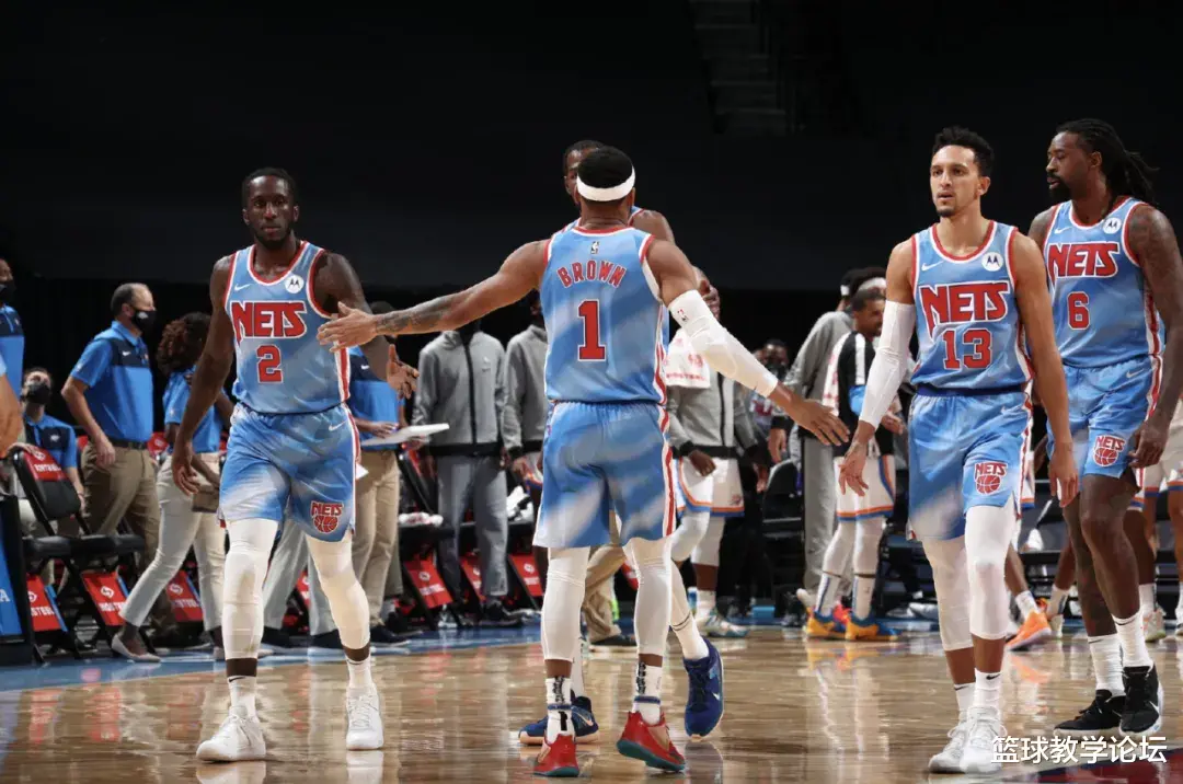 詹姆斯·哈登|交易达成！火箭1换12！哈登加盟篮网！NBA最强三巨头来了