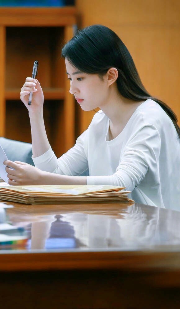 运动|有些四十多岁的女人，为什么看起来像二十多岁？怎么才能做到？