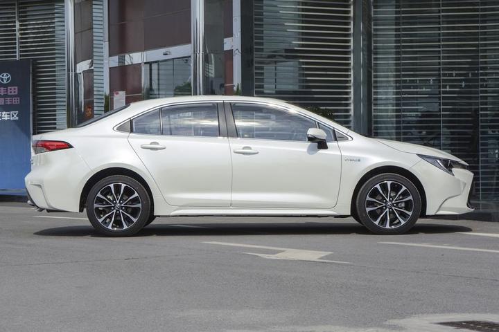 #丰田凯美瑞#2020款雷凌与老款改变了什么，与19款对比