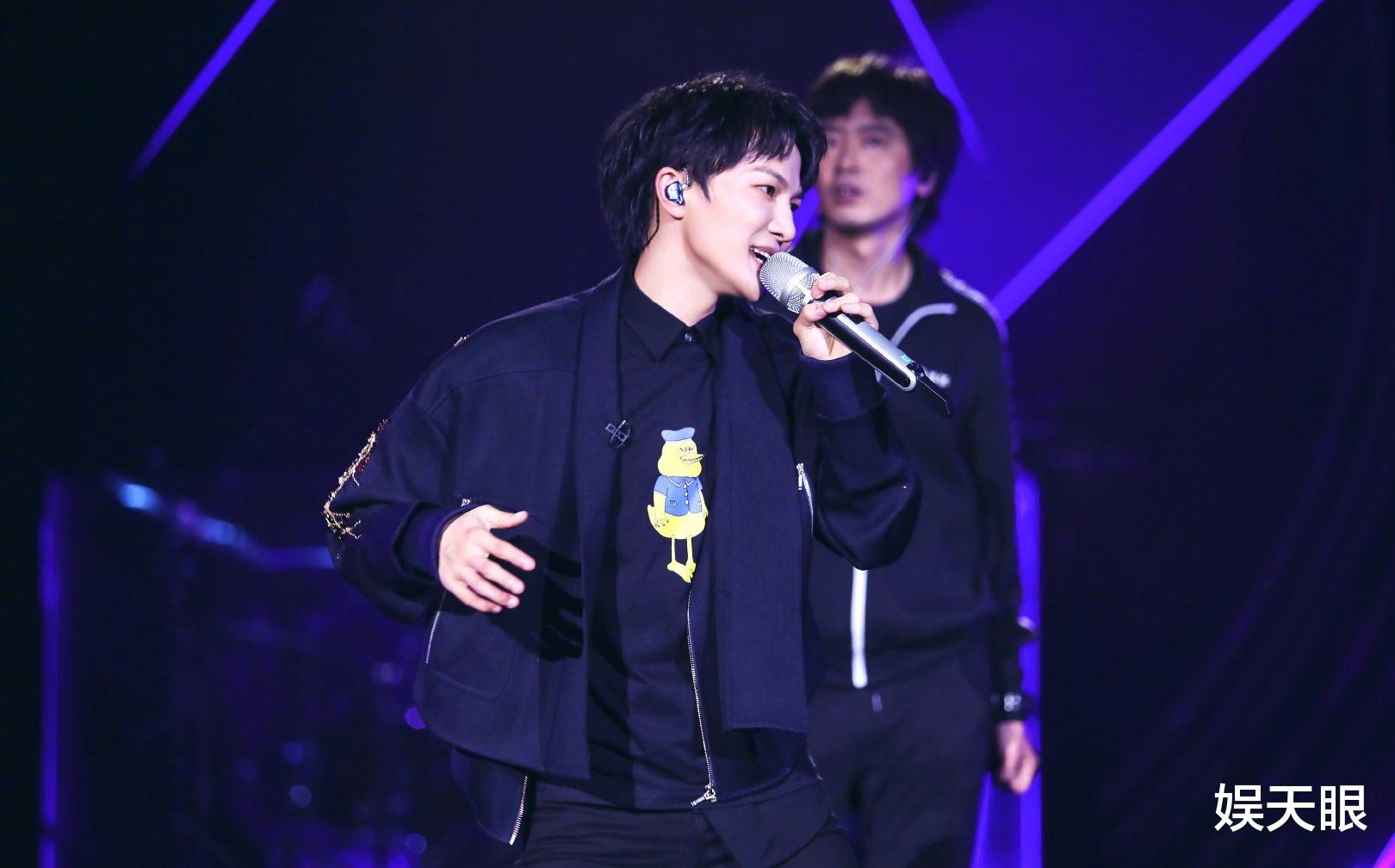 『华晨宇』2.8万人投票,《歌手当打之年》总决赛,1.6万人认为冠军是华晨宇