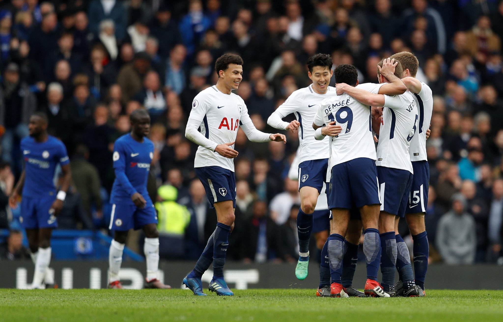 欧联杯|11.5足球精析：欧联杯-热刺、莱切斯特城VS布拉加、AC米兰VS里尔