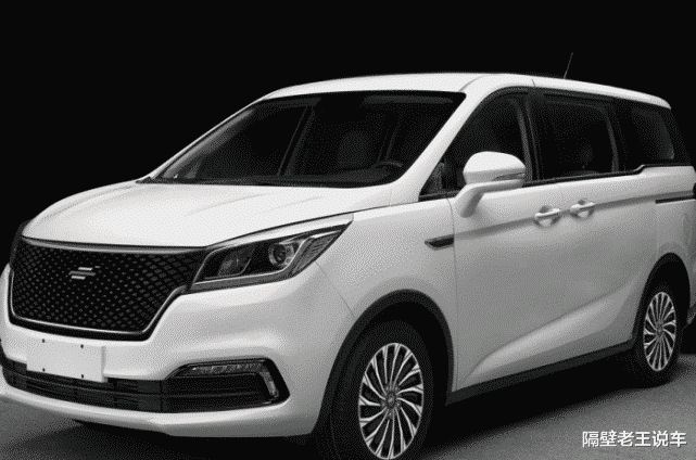 「长安欧尚」仅售7.68万，档次不输别克GL8，178匹+双电滑门，关键自带双人床