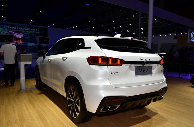 SUV|高颜值国产SUV也发飙！2.0T+四驱，猛降3万，新VV7这次真霸气！