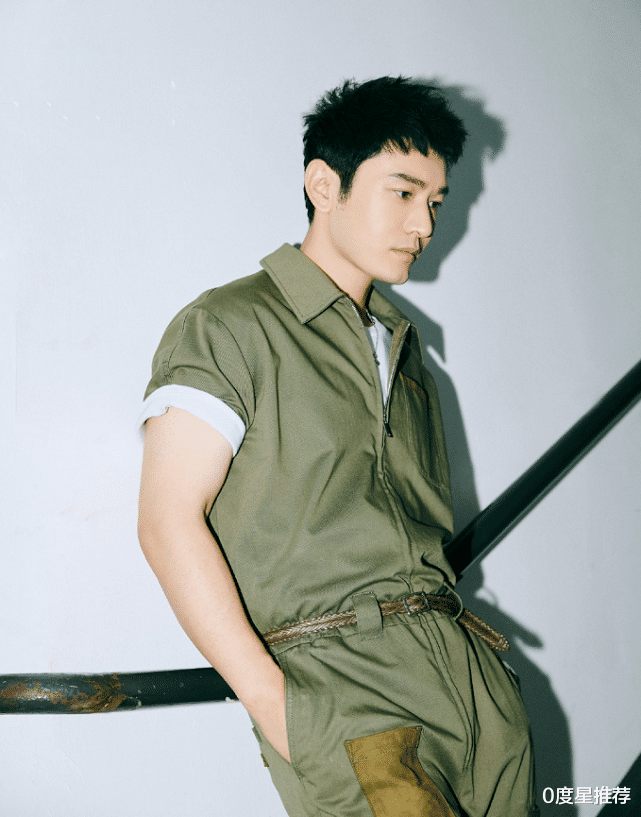 黄晓明|有种“整容”叫黄晓明瘦身后，减肥成功帅出新高度，43岁嫩回23岁