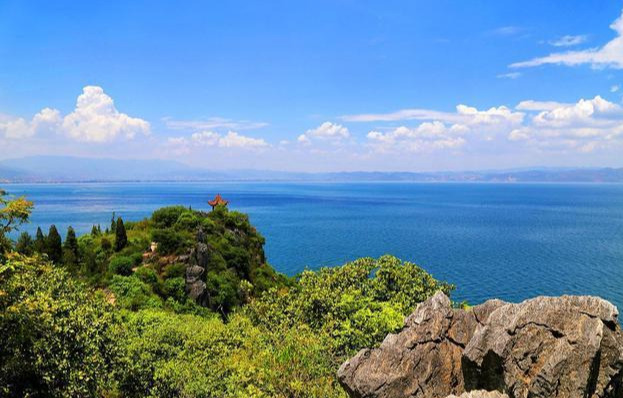 泸沽湖|别再去泸沽湖了，这座小众湖泊不仅胜过于它，而且还不收门票