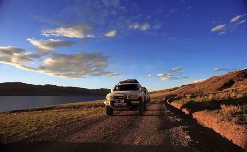 自驾|想去自驾西藏，想问问小轿车能不能去？