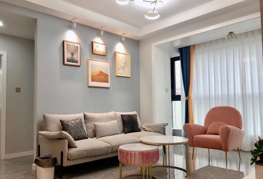 |很多人不做电视墙，看她家新房，舒适又耐看，以后我家学着装！