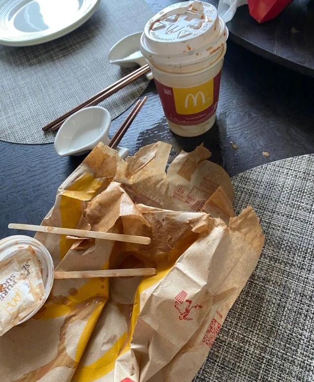 安以轩|没了范冰冰，他除了卖惨还能干啥？