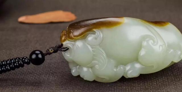 「翡翠」3年涨4000万，和田玉的天花板在哪？