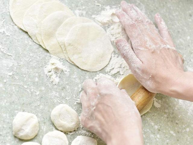 [饺子]韭菜馅水饺，最怕放这东西，很多人都不知道，难怪吃着不香不好吃