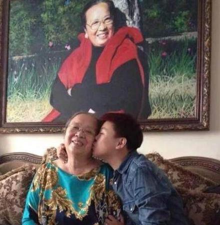 参观李明启现实的家，戏里戏外反差大，如今是个慈祥的老人