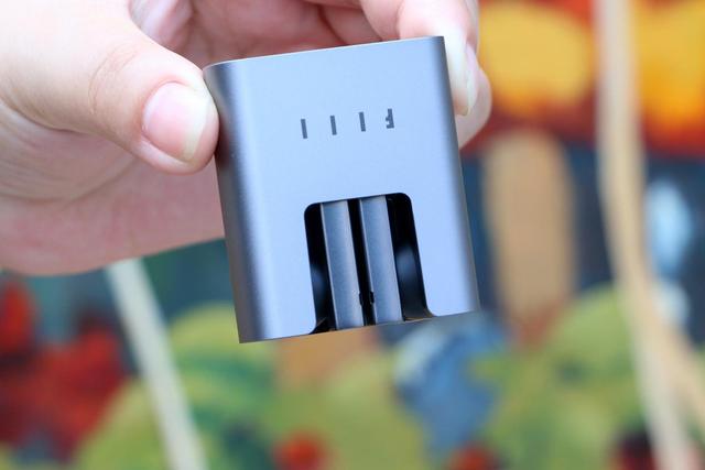 蓝牙耳机|汪峰老师的这款FILL CC真无线蓝牙耳机真的徒有其表吗？