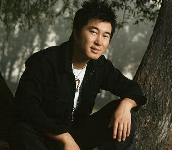 春晚|他因上春晚走红，抛弃发妻不认女儿，后把娇妻亲手送进监狱