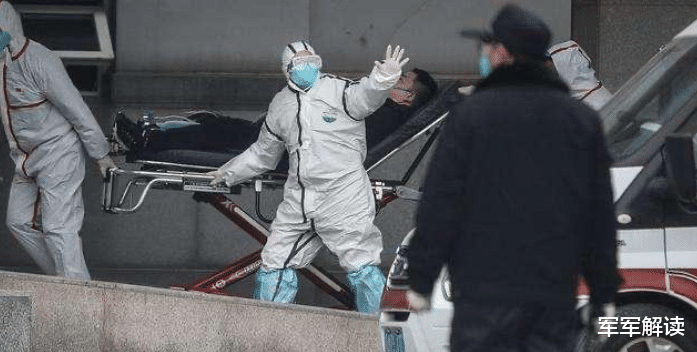 『』美籍华人治不起病，携全家来华治疗，隐瞒病情提前服下退烧药