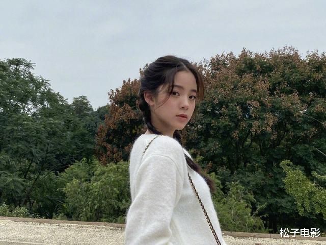欧阳娜娜|欧阳娜娜拍视频疑似回应变胖，瘦到“脱相”，网友直呼变样了