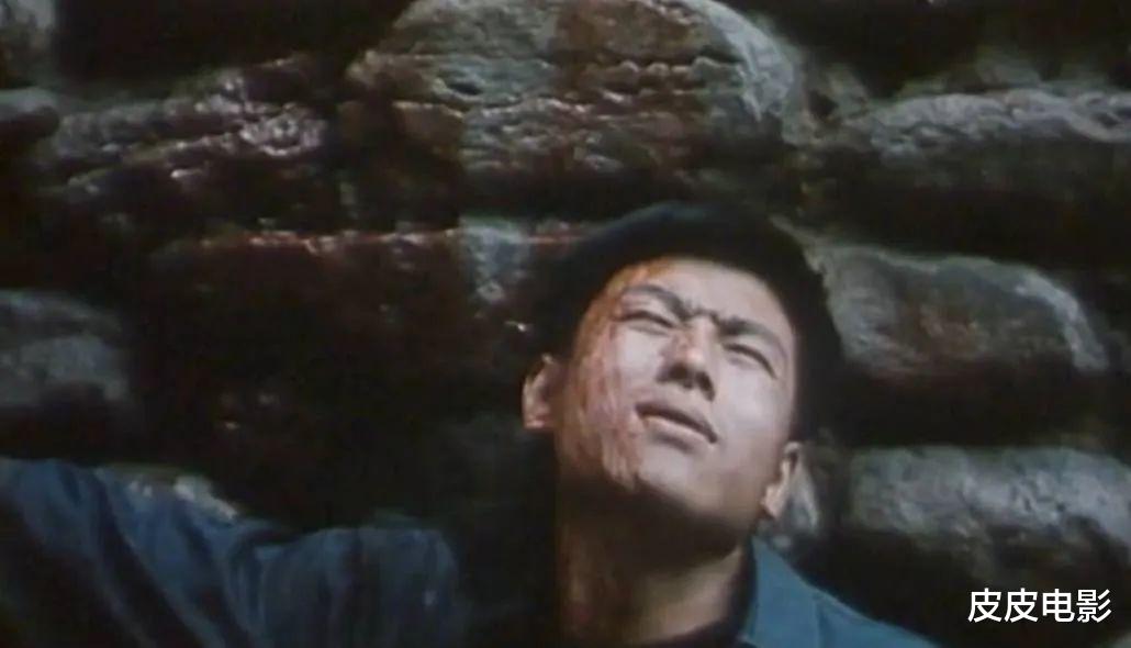 血色清晨|《血色清晨》：揭开了中国人难以启齿的隐秘疮疤，这片比剃刀无情