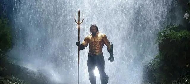 漫威|漫威首个超级英雄，为何被官方雪藏这么多年？只因他另一个身份！