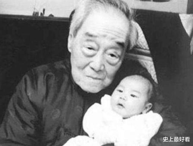 |蒋介石退守台湾之时，宁舍千军也要带走三个人，各个都比黄金珍贵