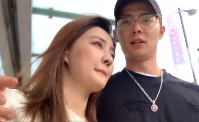 胡冰卿|去年8月张铭恩徐璐公布恋情,曾经的官宣,那个情羡煞旁人日子