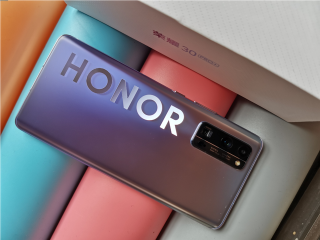 华为荣耀|华为彻底发飙,顶级旗舰再跌价,还有麒麟990+40W快充