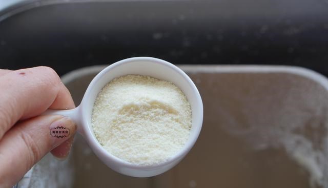 「面包」面包想要做的美味，方子得选对，学我这样做，柔软拉丝，吃了上瘾