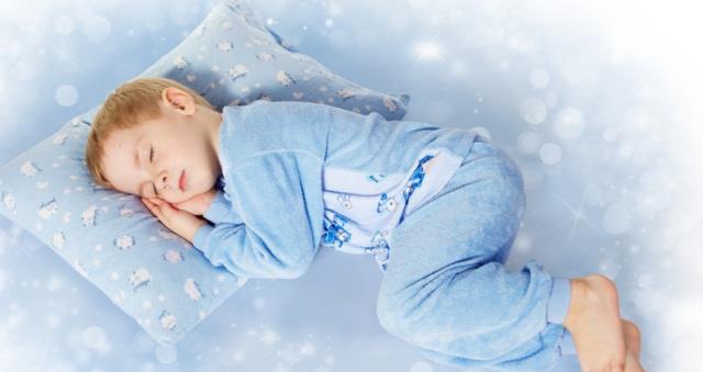 「科学家」为啥人在下雨天睡得特别香？科学家给出答案，大自然太神奇！