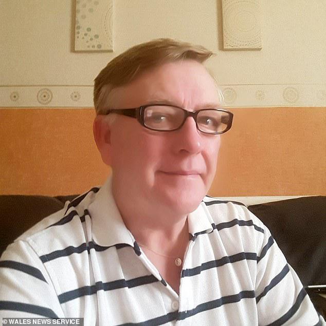 睹图|已婚教师和女家长发展不当关系，如今不仅被解雇还遭到指控