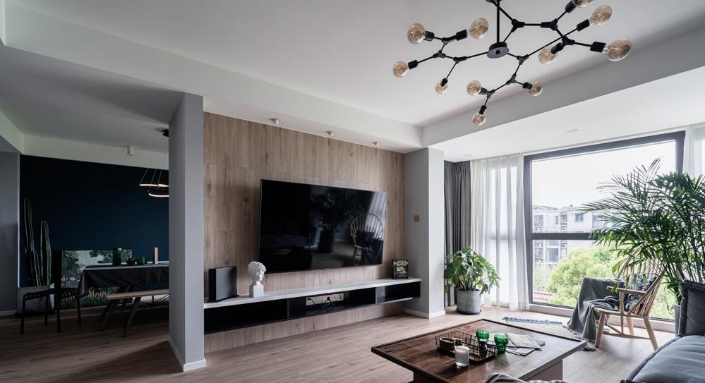 |重装10年老宅,180㎡的家焕发生机,全屋复古精致,露台令人忘忧