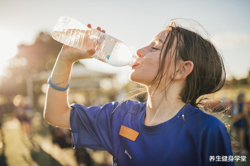 癌细胞|医生提醒：这种家常菜是高尿酸的“凶手”，严重可致肾衰，少吃