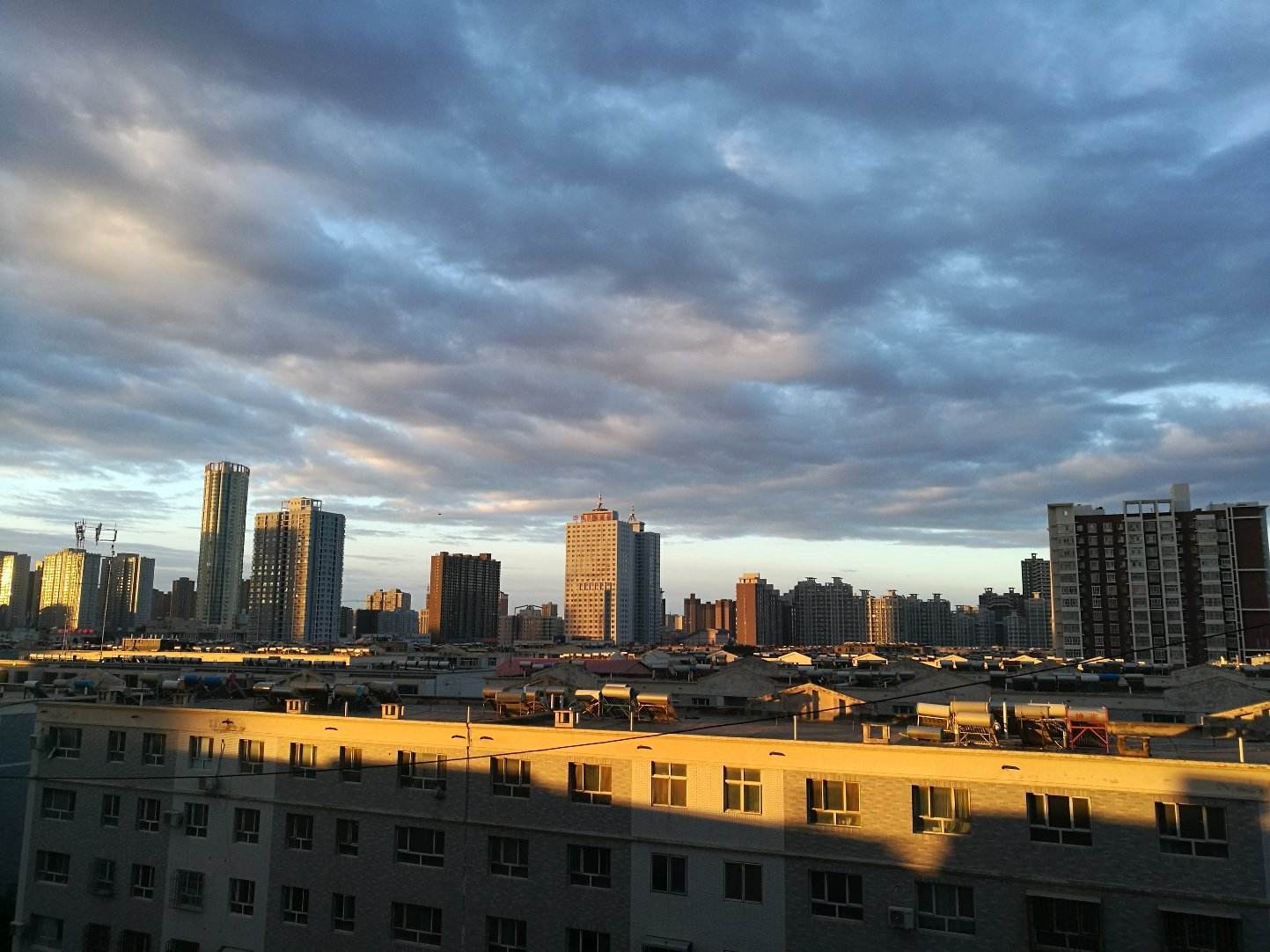 巴州|中国第一大市级行政区:面积比全球73%国家还大,境内有3个机场