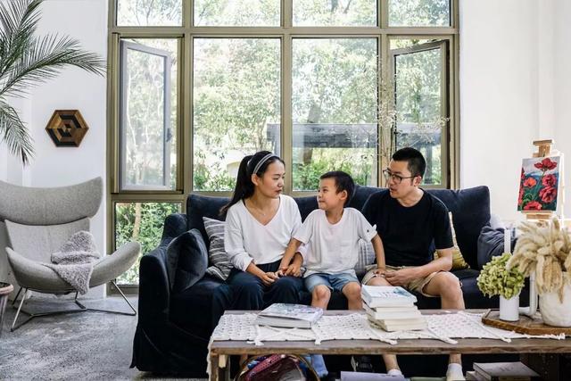 花3800元租1000㎡海景别墅，上海这一家三口太会过日子