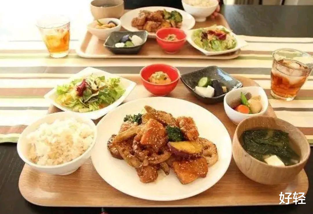 |减肥中，3种“易胖午餐”，千万别吃了，否则一天的努力白费！