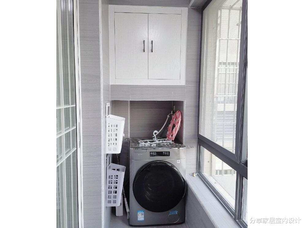 「」越来越多人家里不做电视墙，看她家装修，大多年轻人都喜欢，晒晒